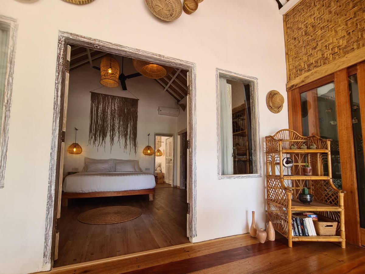 The Beach Shack Gili Air Exterior photo